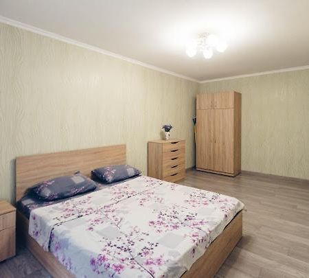 Komforthometereshkova Odessa Exteriör bild